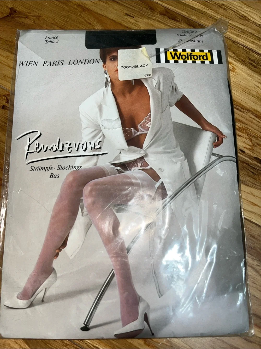 Wolford Rendezvous Stockings Black Size Medium NEW